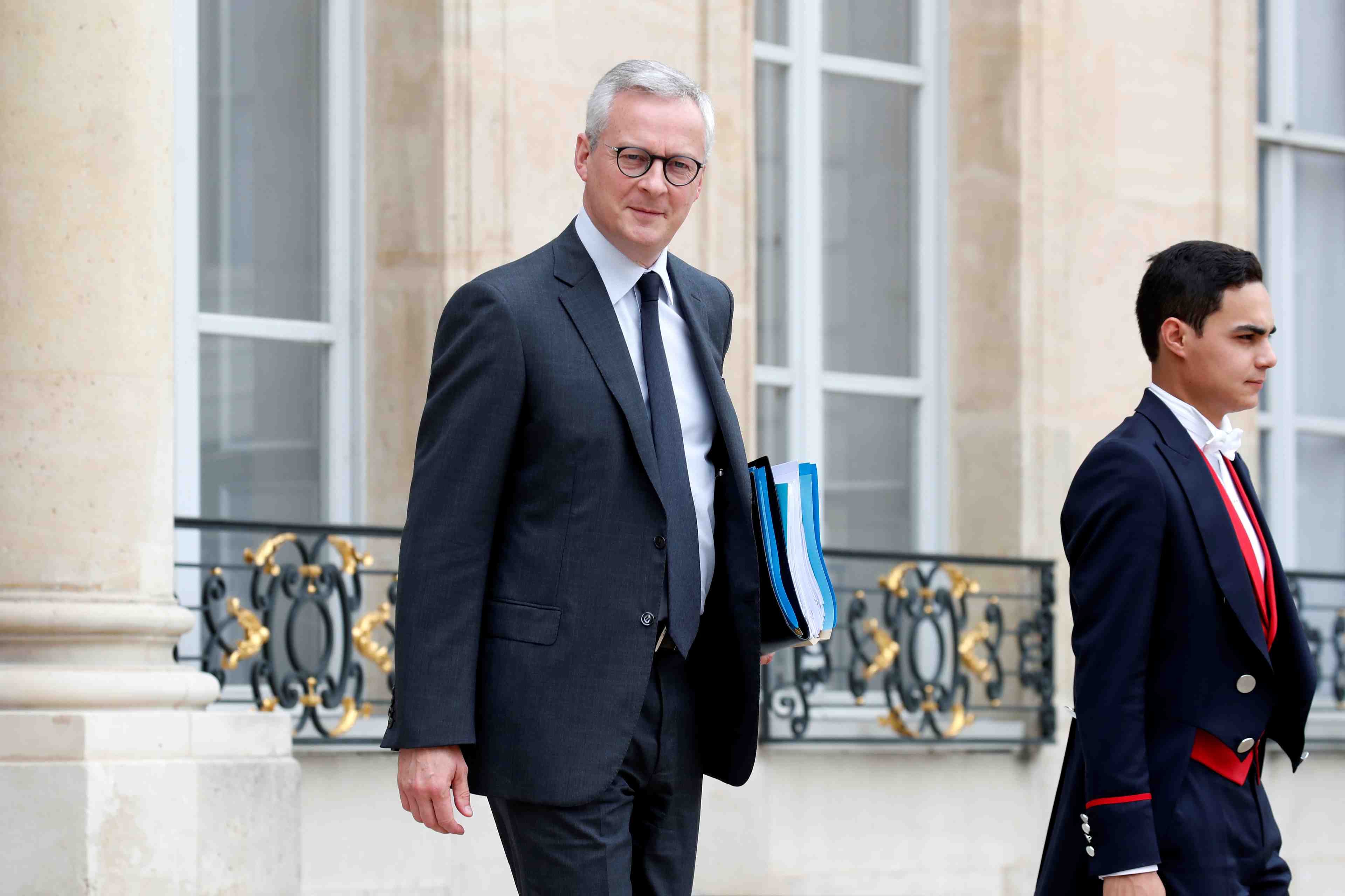 Il est "probable" que la privatisation d'adp ne soit pas avant 2022, declare le maire