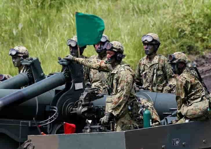L'armee japonaise demande plus de moyens