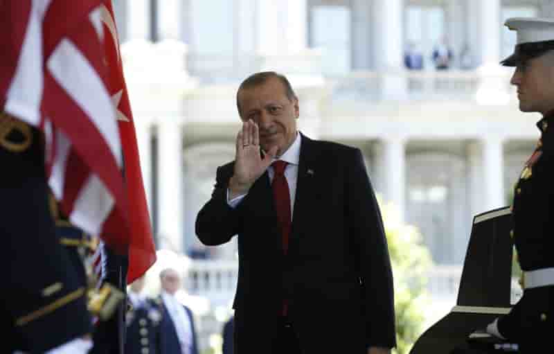 Erdogan: la turquie se defendra contre une attaque des ypg