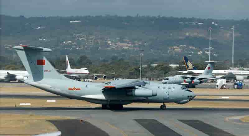 Un navire capte un signal dans la zone de recherches du vol MH370