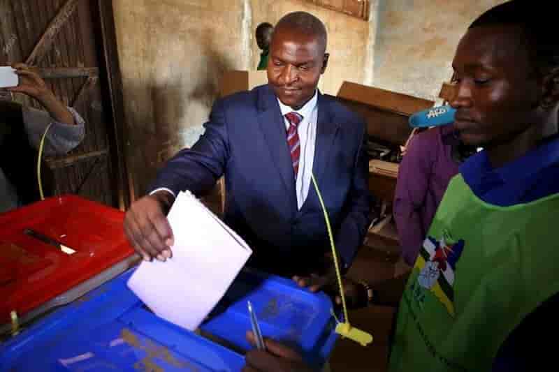 L'ex-premier ministre de centrafrique touadera gagne la presidentielle