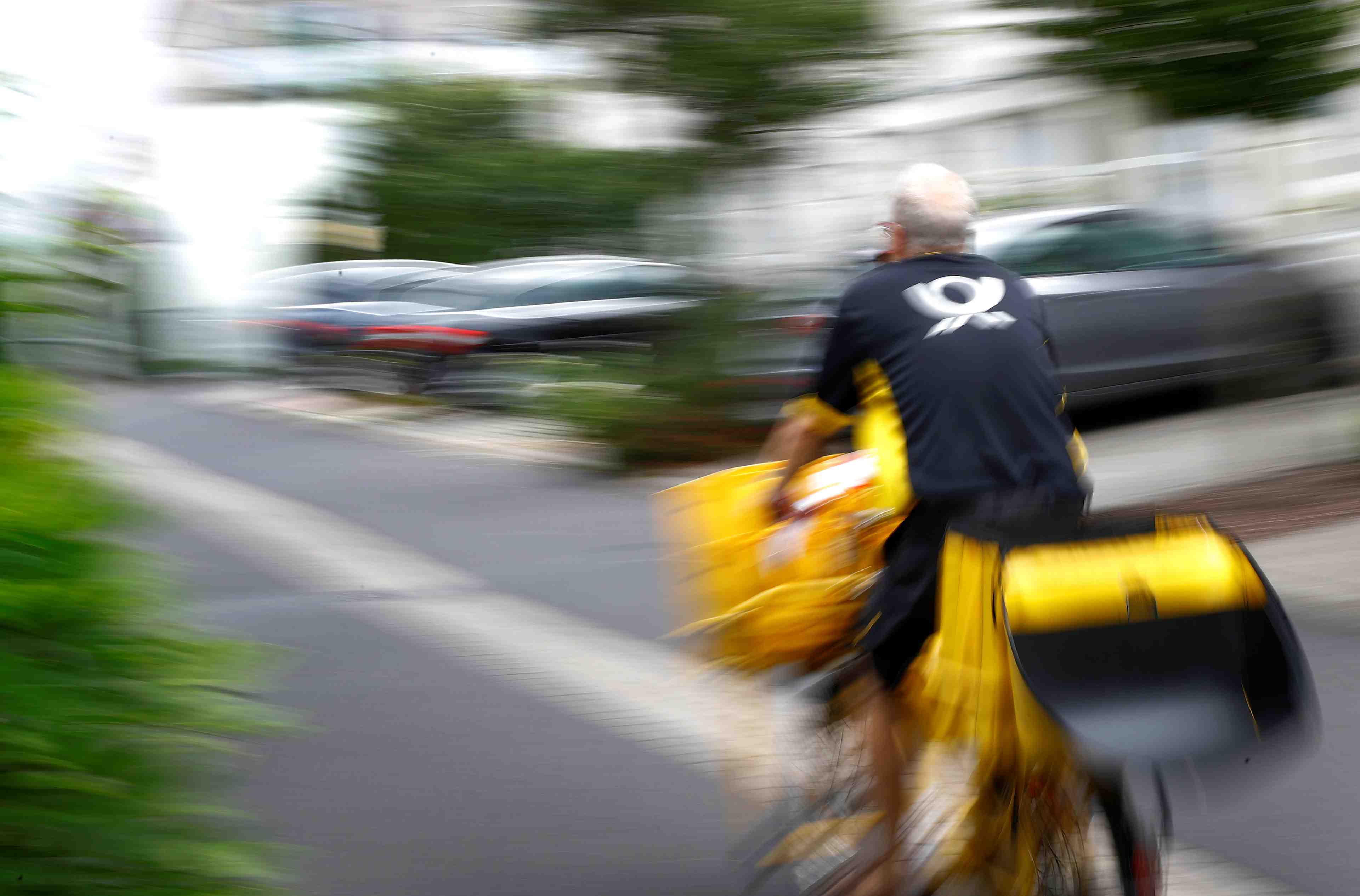 Deutsche post scinde ses colis en deux divisions