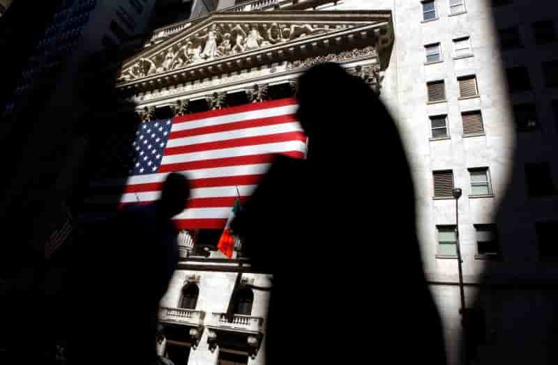 Wall street finit en baisse, affectee par les taux sur la fed