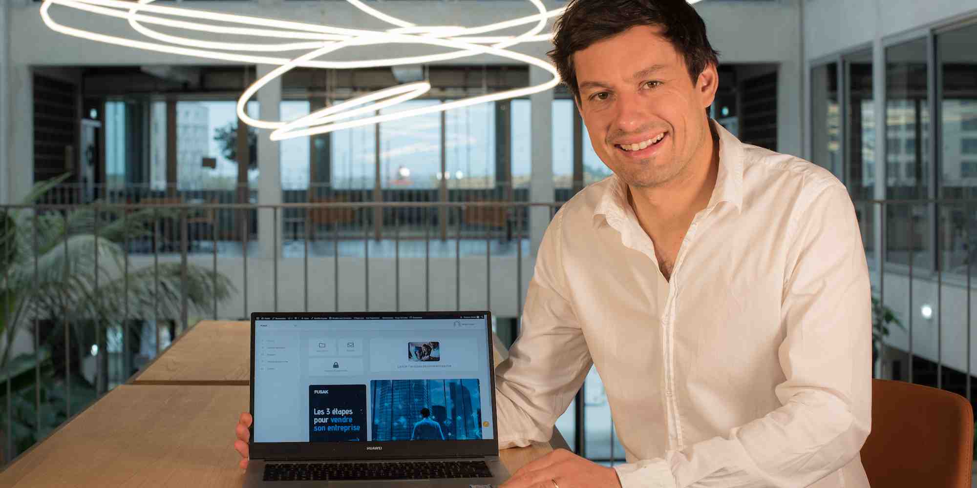 Paul Régnier-Vigouroux, fondateur de Domdata, a développé la plateforme Breedge pour réduire les délais de la transmission d’entreprises ou d’actifs.
