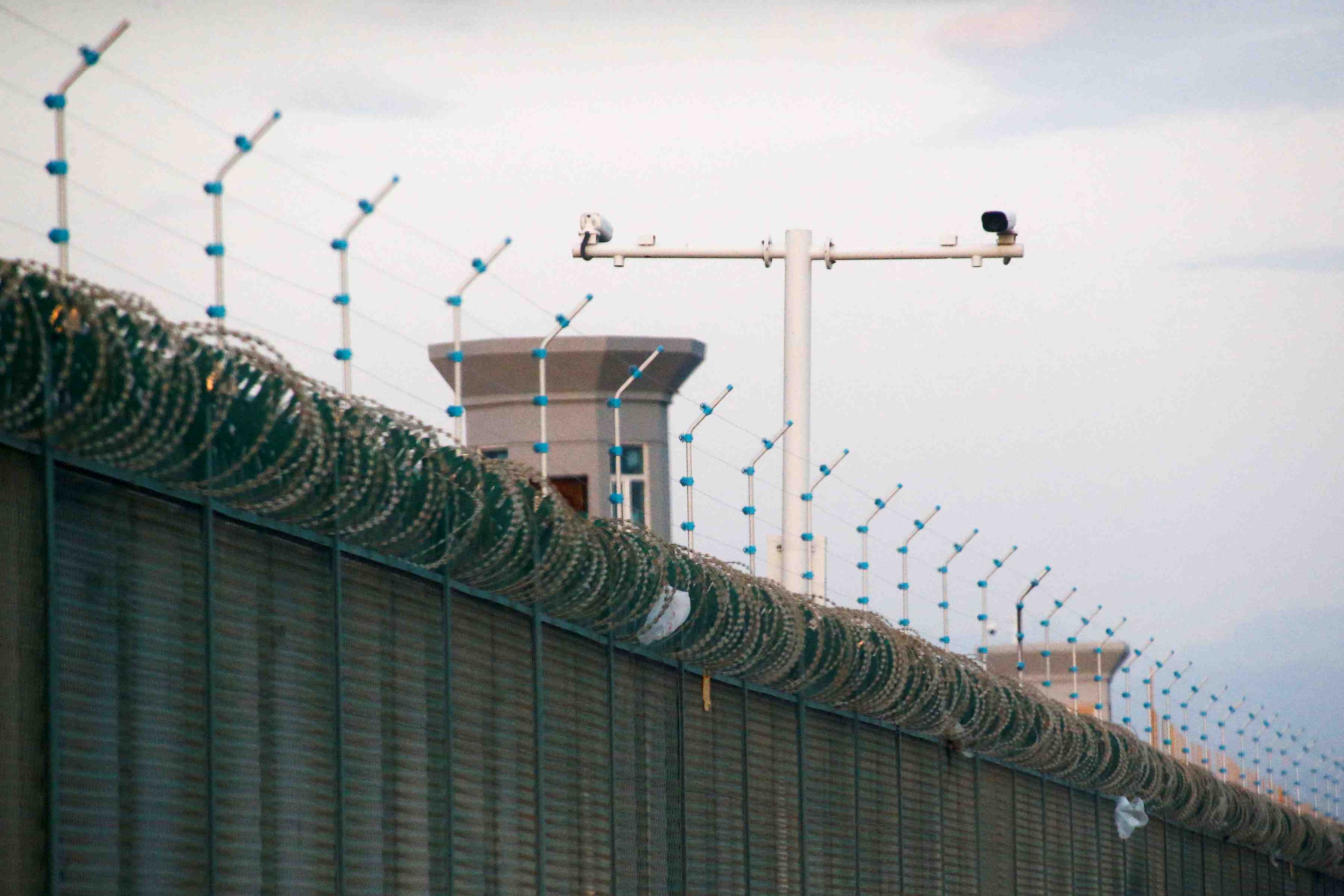 Chine: la plupart des detenus du xinjiang "reintegres dans la societe"