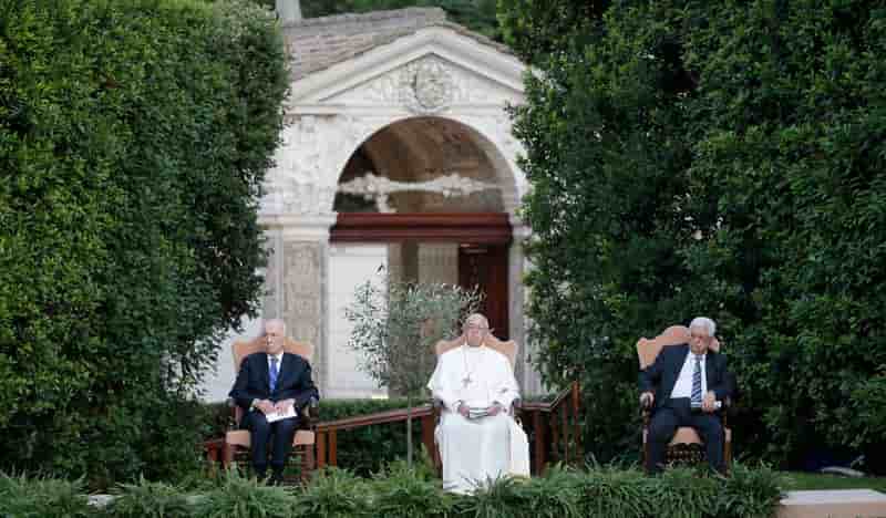 Le pape appelle à persévérer dans le dialogue au Proche-Orient