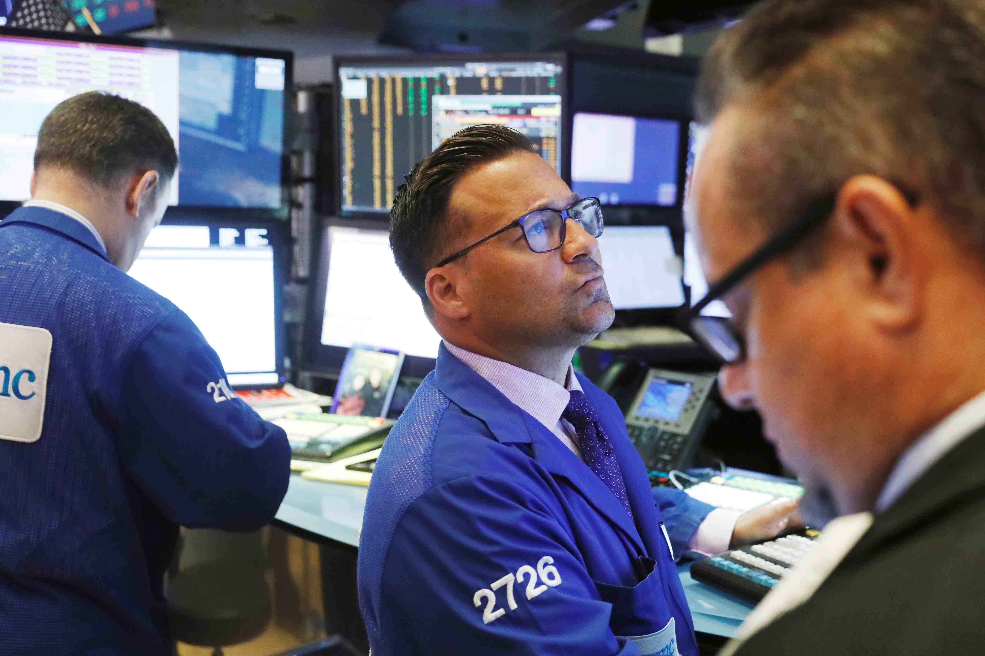 Wall street termine stable