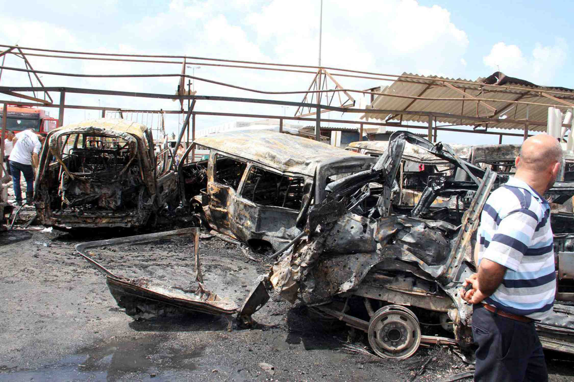 Une centaine de morts dans des attentats sur la cote syrienne
