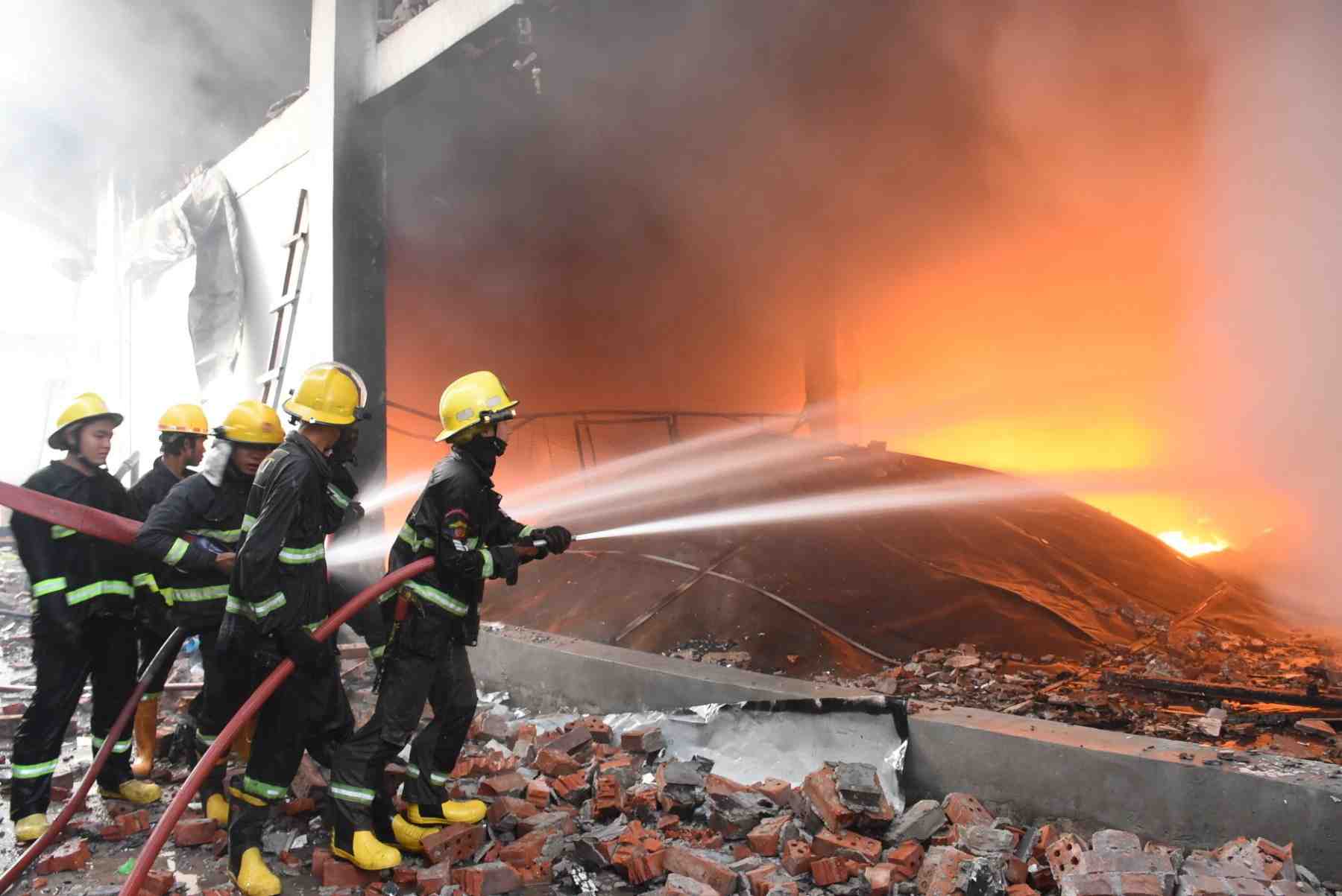 Poursuite de la repression en birmanie, 13 manifestants tues