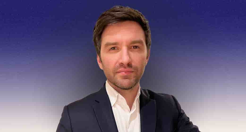 Les journalistes doivent se faire remparts aux tentatives de manipulation de l'information par l'intermédiaire de l'IA, insiste Jean-Rémi Baudot, président de l’Association de la presse présidentielle.
