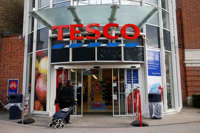 Tesco avertit de nouveau sur ses résultats