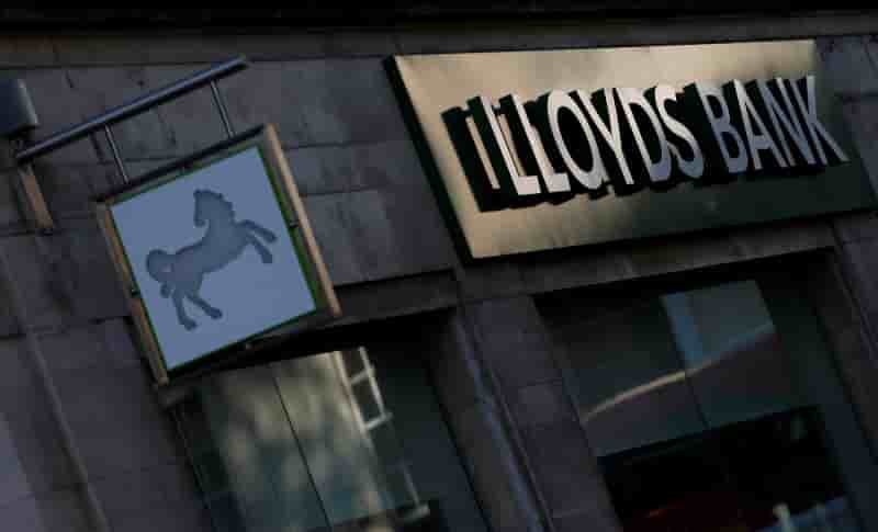L'etat britannique va ceder des actions loyds aux particuliers