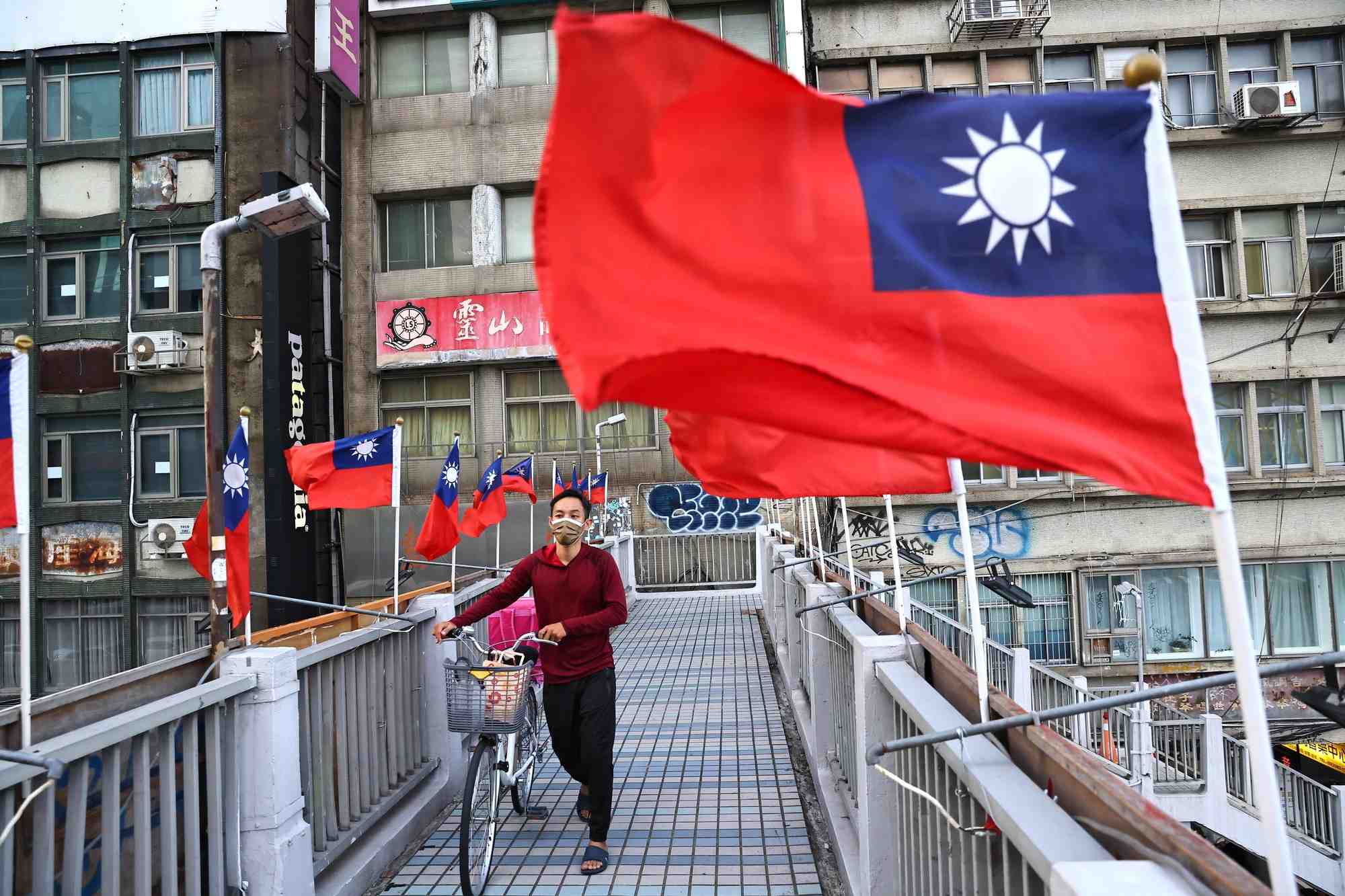 Pekin prevoit des sanctions penales contre les partisans de l'independance de taiwan
