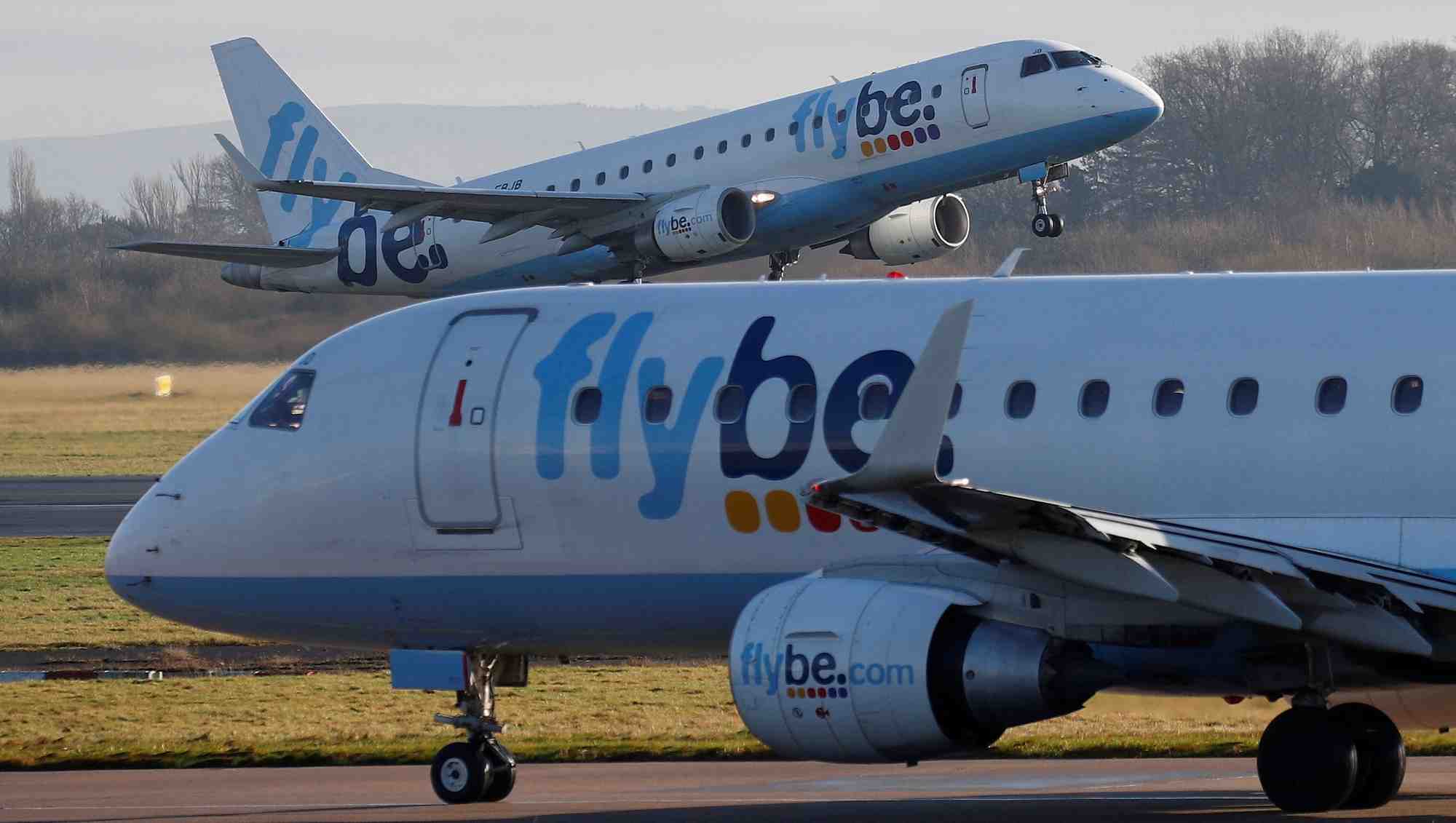 Photo d'archives d'un avion flybe a l'aeroport de manchester