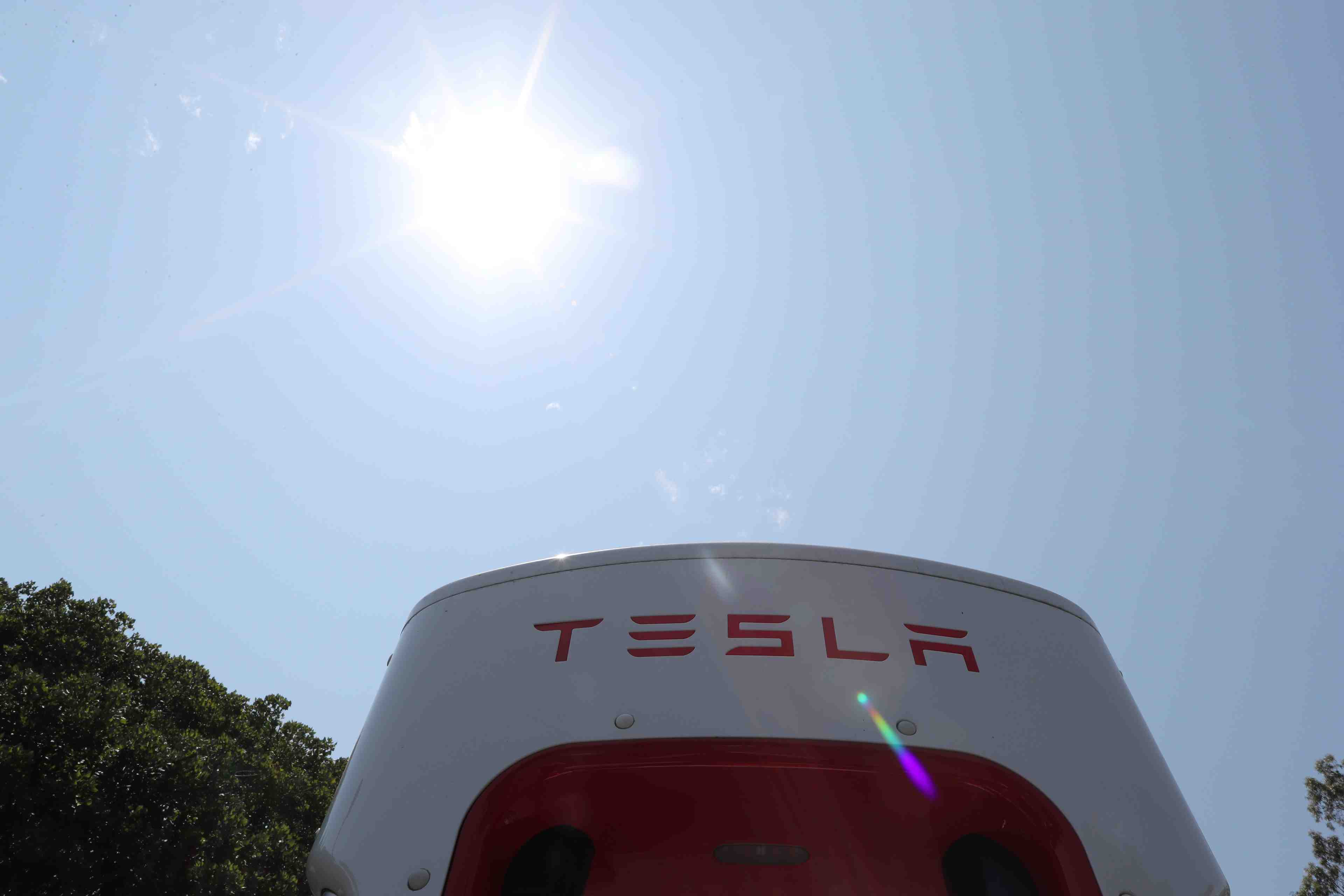 Musk (tesla) confirme envisager un retrait de la cote