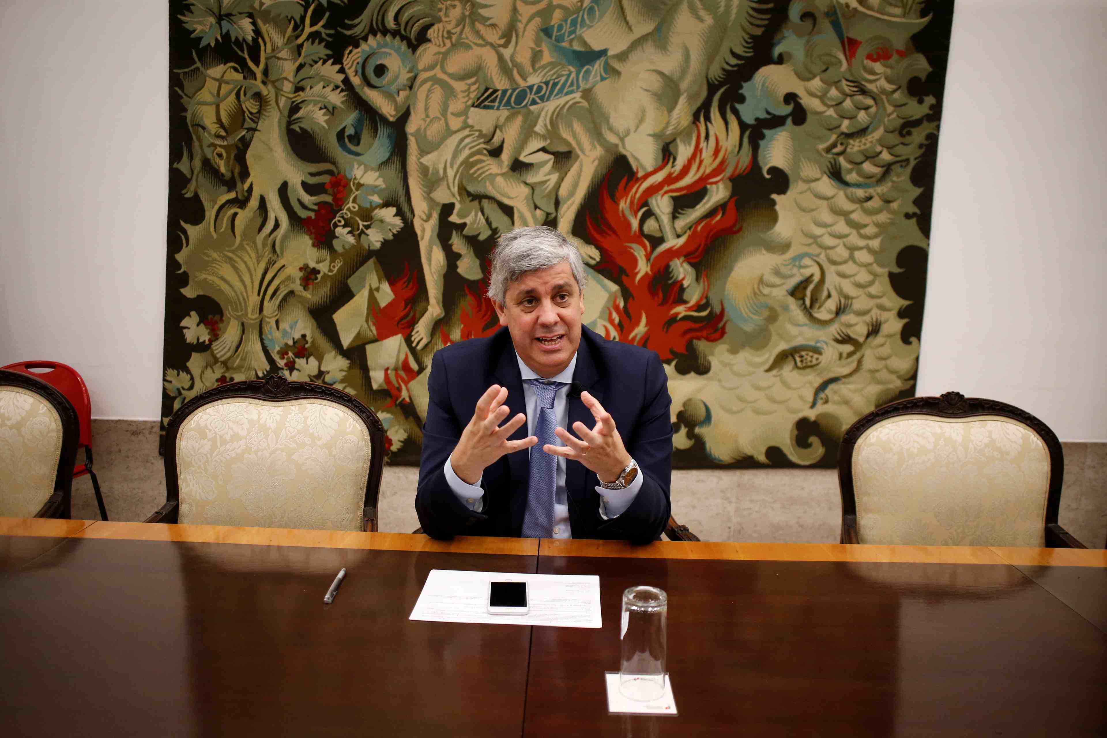Centeno (eurogroupe) croit a un accord rome-ue sur le budget