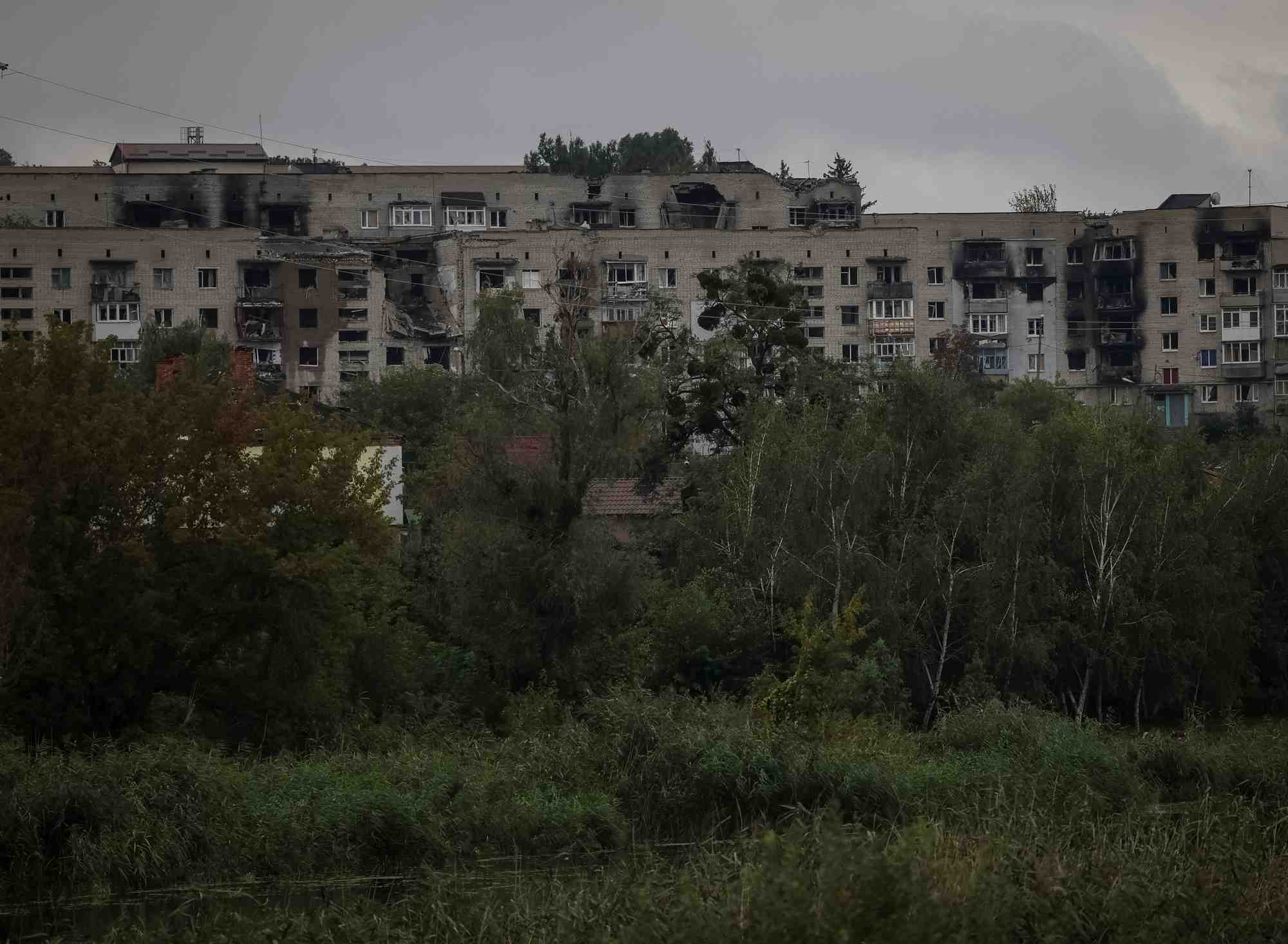 Photo de batiments endommages dans la ville ukrainienne d'izioum