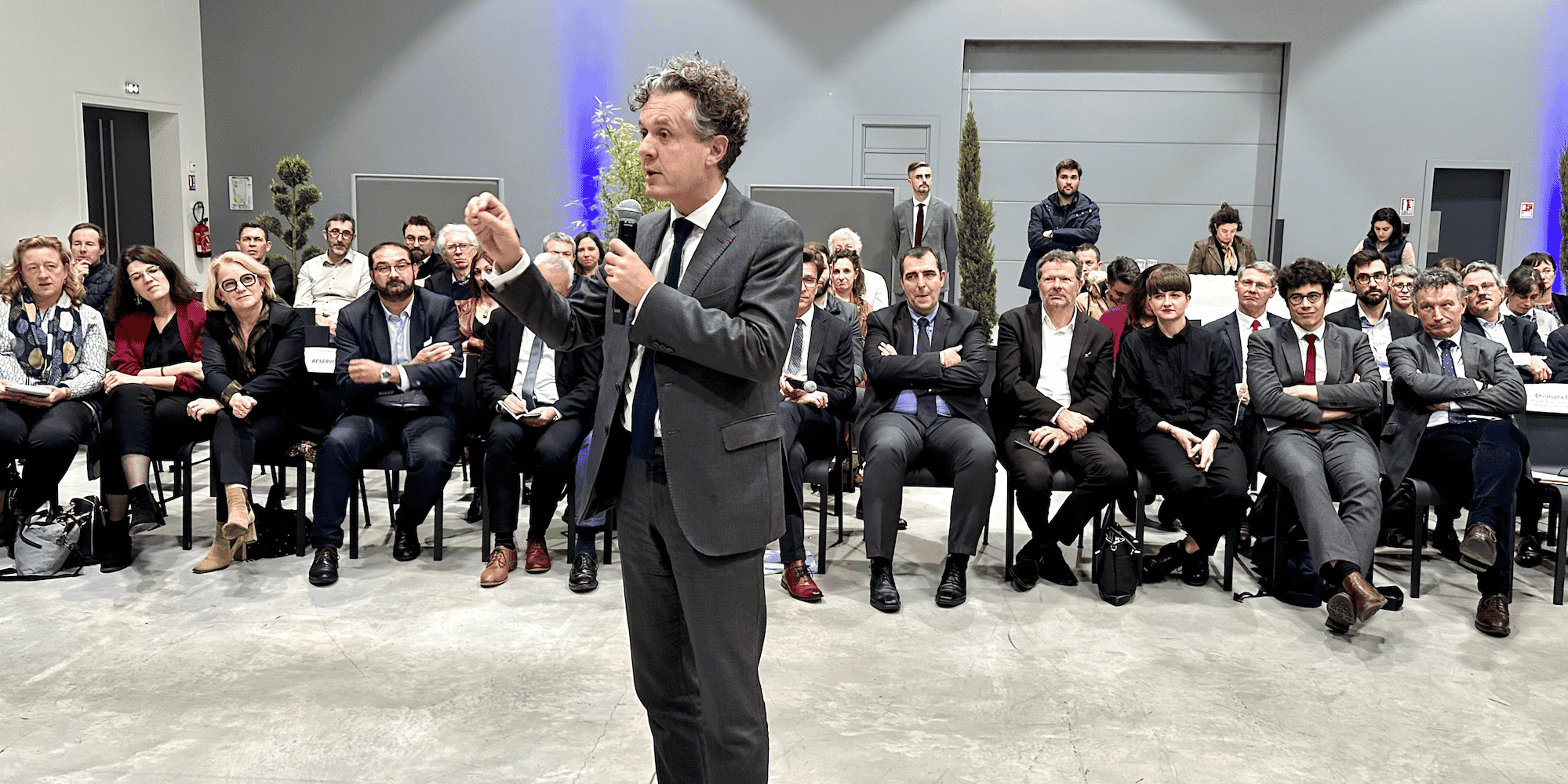 Pendant deux heures ce 14 novembre à Metz, le ministre de la Transition écologique et de la Cohésion des territoires, Christophe Béchu (photo), a expliqué les modalités de la planification écologique territoriale aux élus du Grand-Est.