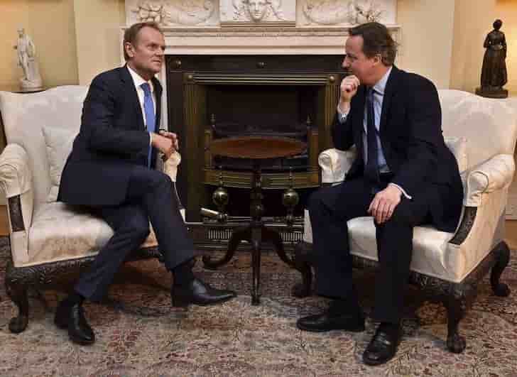 Cameron et tuck prolongent leurs discussions sur les relations londres-bruxelles
