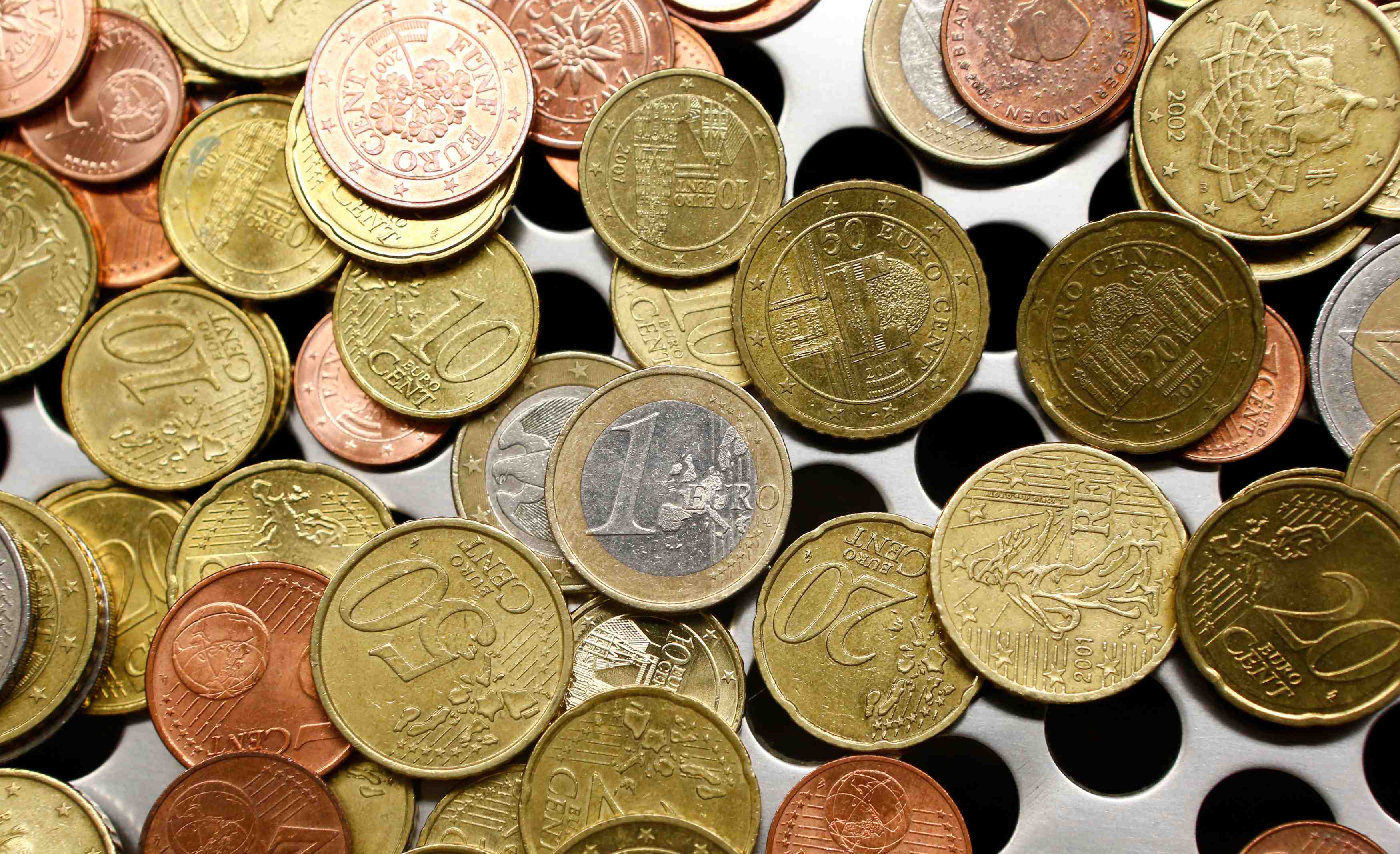 L'italie revoit a la baisse son objectif de deficit budgetaire