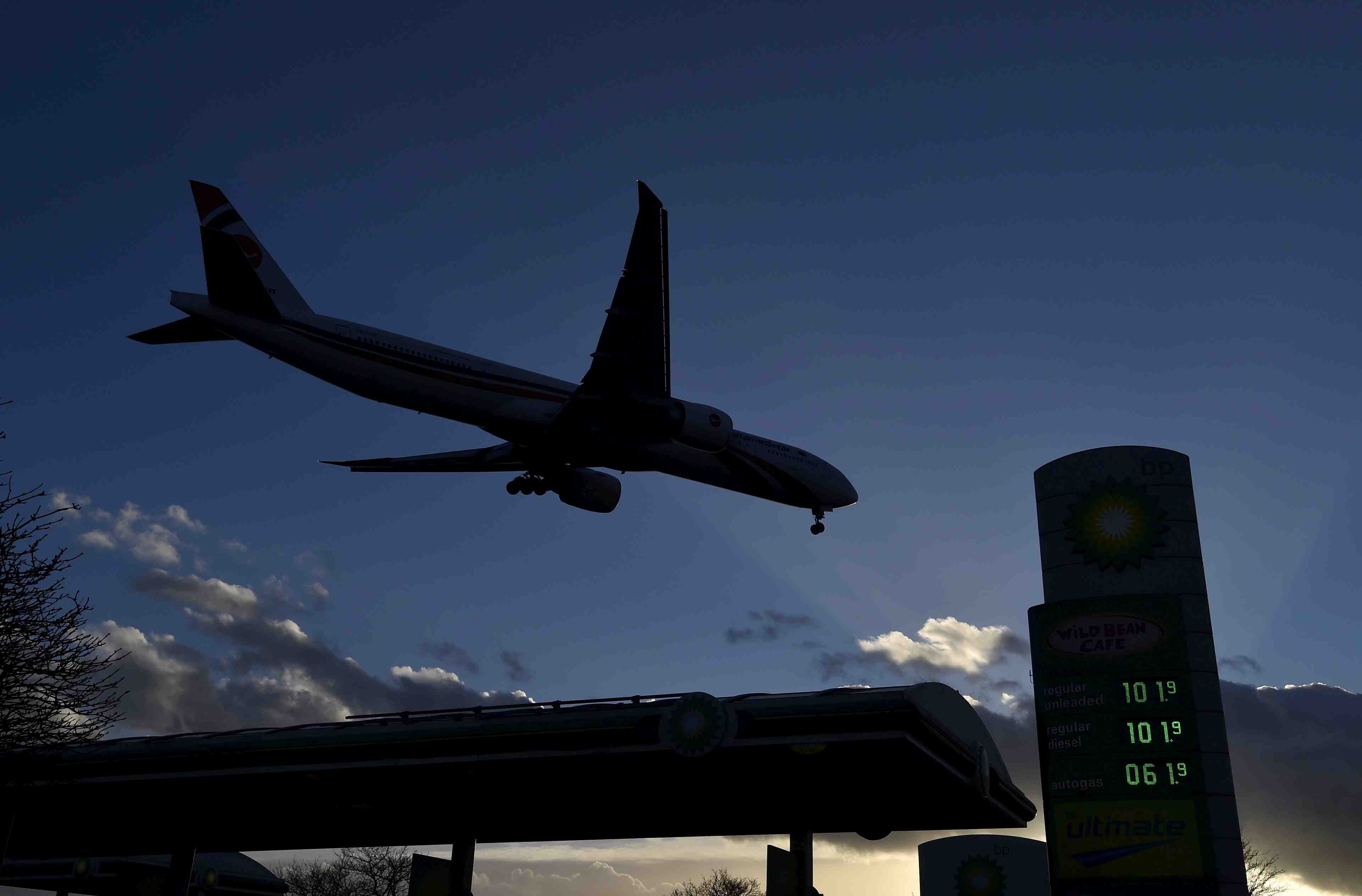 La grande-bretagne prevoit de lever les restrictions de voyage pour les vaccines