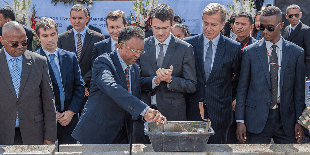 Hery Rajaonarimampinaina la première pierre des travaux extension aéroport d’Ivato