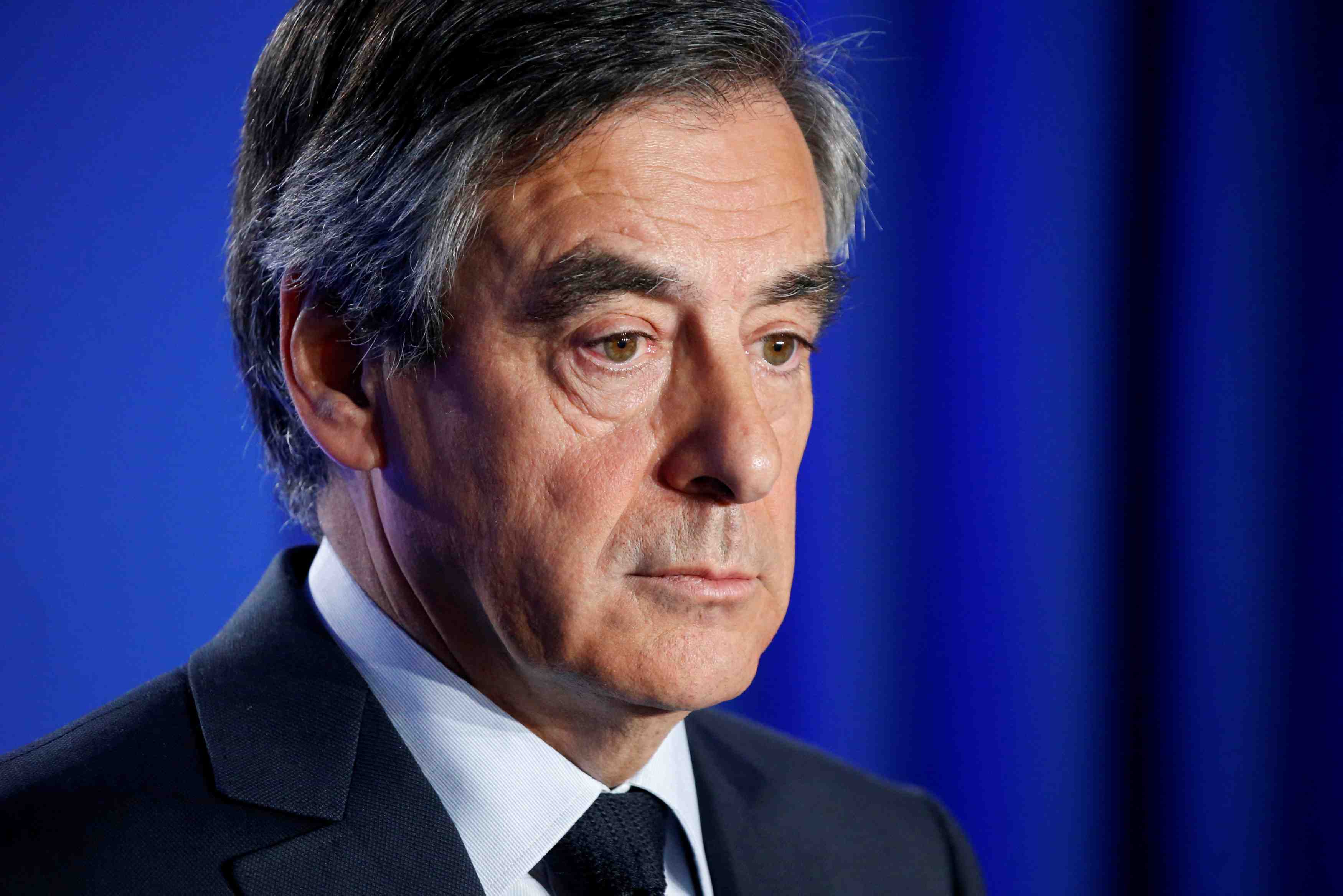 Seul 1 francais sur 4 souhaite le maintient de la candidature de fillon