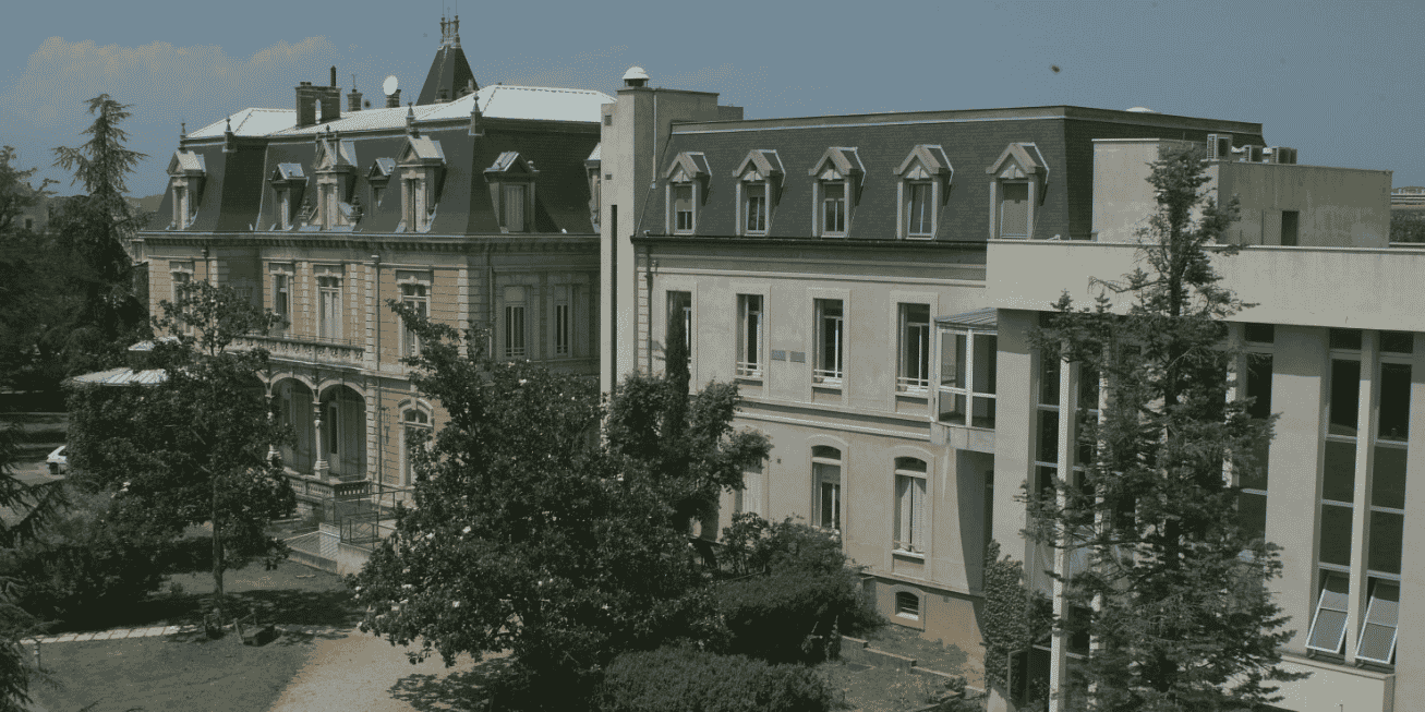 Clinique La Parisière