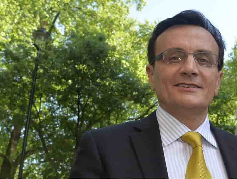 AstraZeneca rehausse ses objectifs après avoir résisté à Pfizer