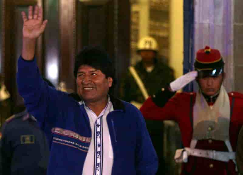 Evo Morales réélu triomphalement à la tête de la Bolivie