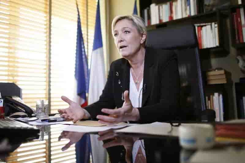 Marine le pen en correctionnelle pour ses propos sur les prieres