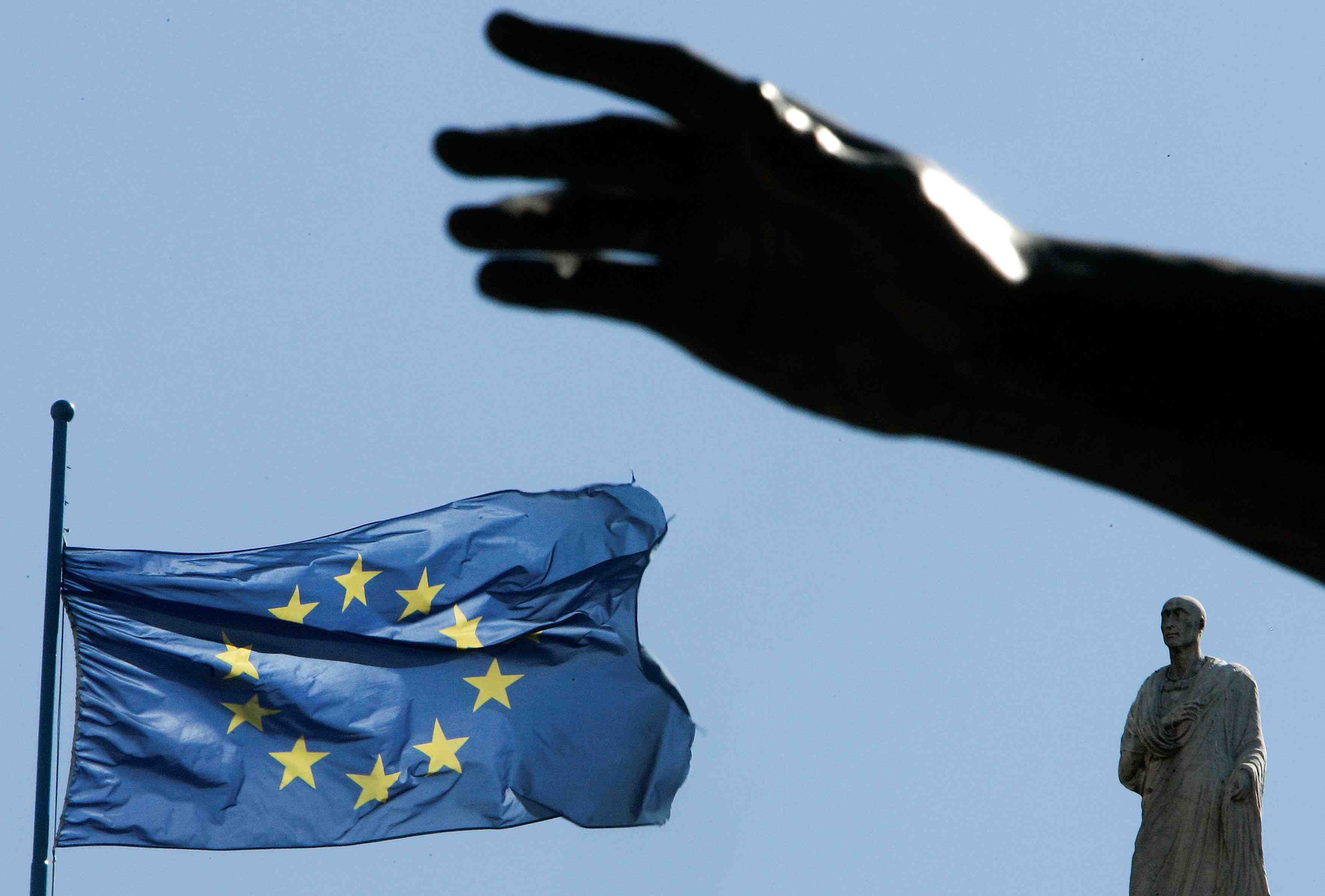 Sommet a quatre pour examiner l'avenir europeen