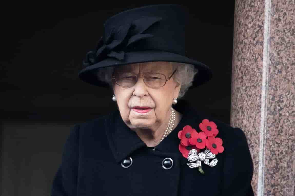 Grande-bretagne: elizabeth ii, souffrante, renonce a une ceremonie officielle