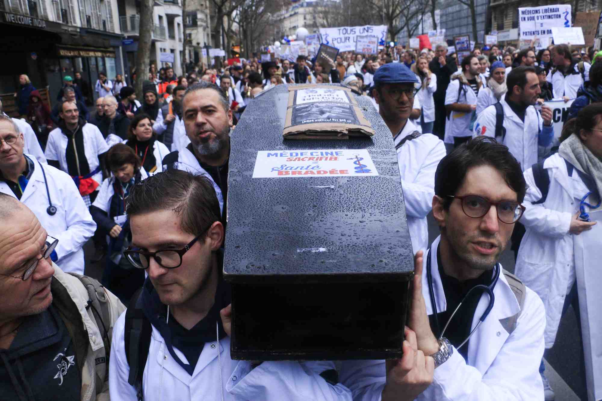 Médecins, grève, consultation, revalorisation, prix, santé, généralistes, libéraux, spécialistes,