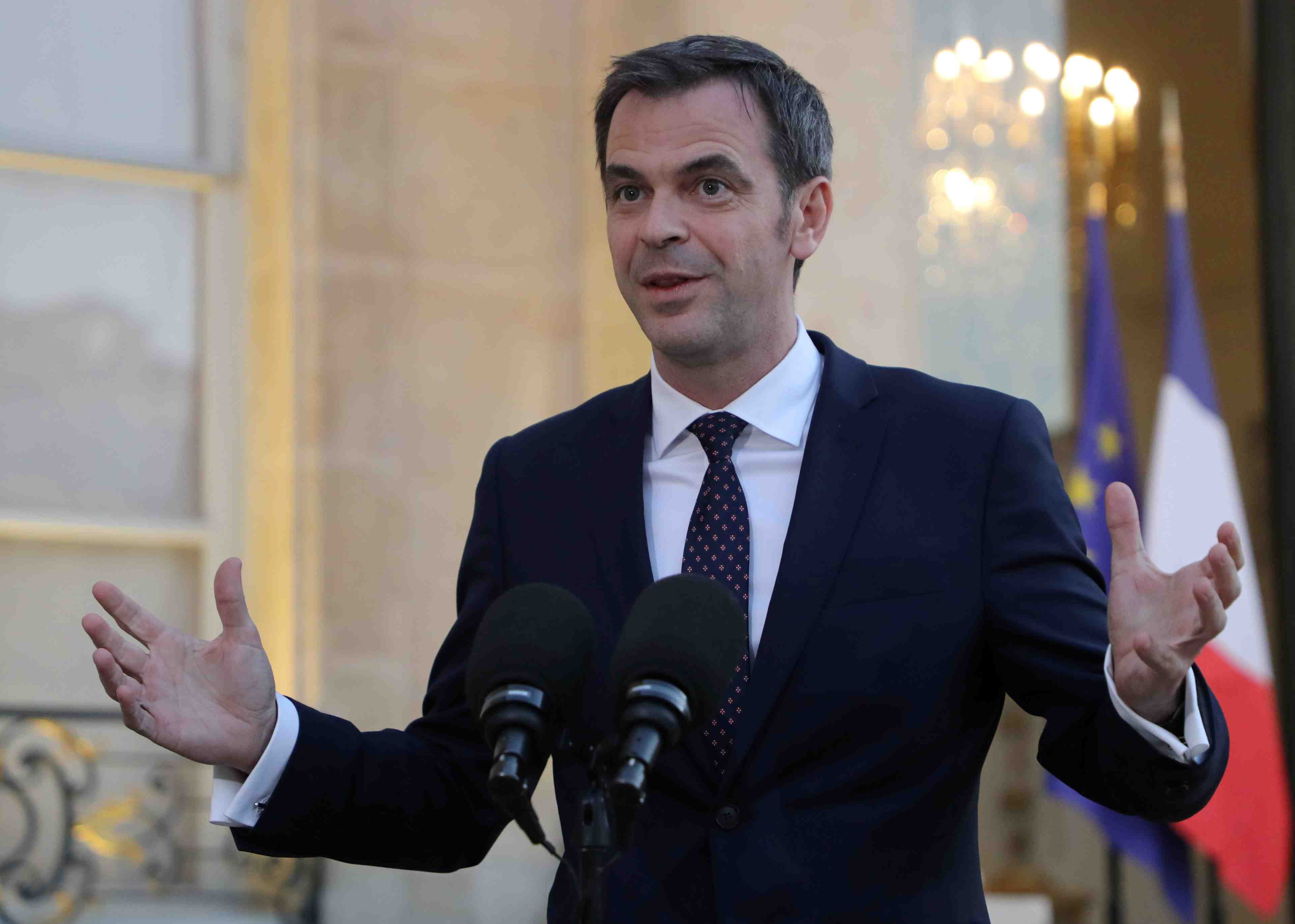 Coronavirus: la france a commande a la chine un milliard de masques, declare veran
