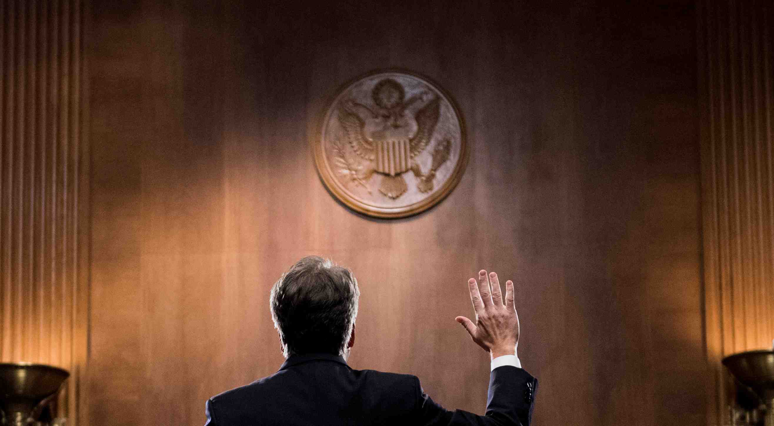 Mark judge, ami de jeunesse du juge kavanaugh, interroge par le fbi