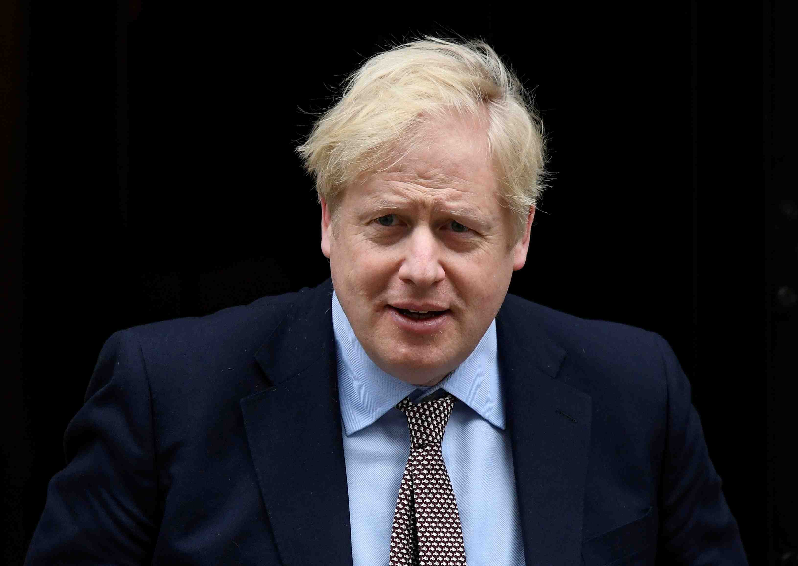 Coronavirus: boris johnson reste en convalescence