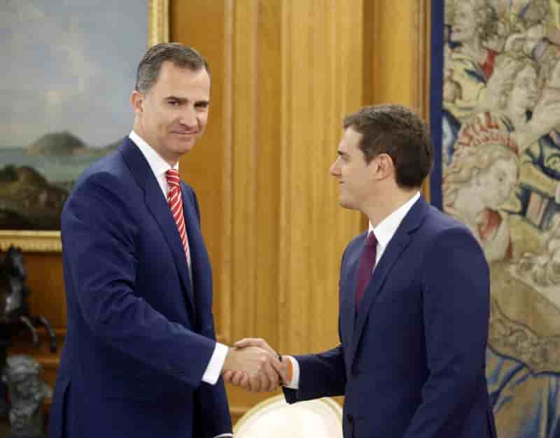 Ciudanos pret a une coalition avec pp et psoe en espagne
