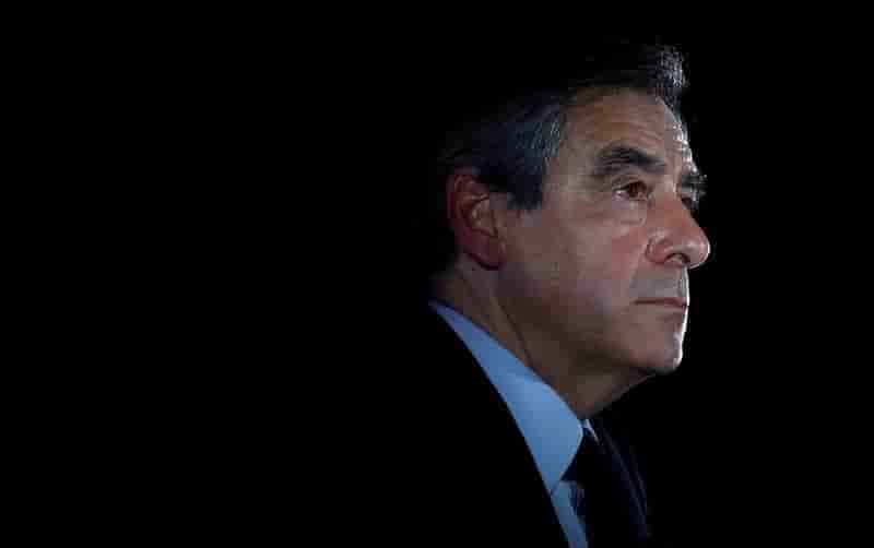 Fillon impute a cazeneuve un climat de "quasi guerre civile"