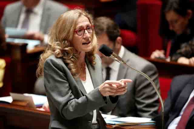 Belloubet exclut de demissionner apres l'evasion de faid