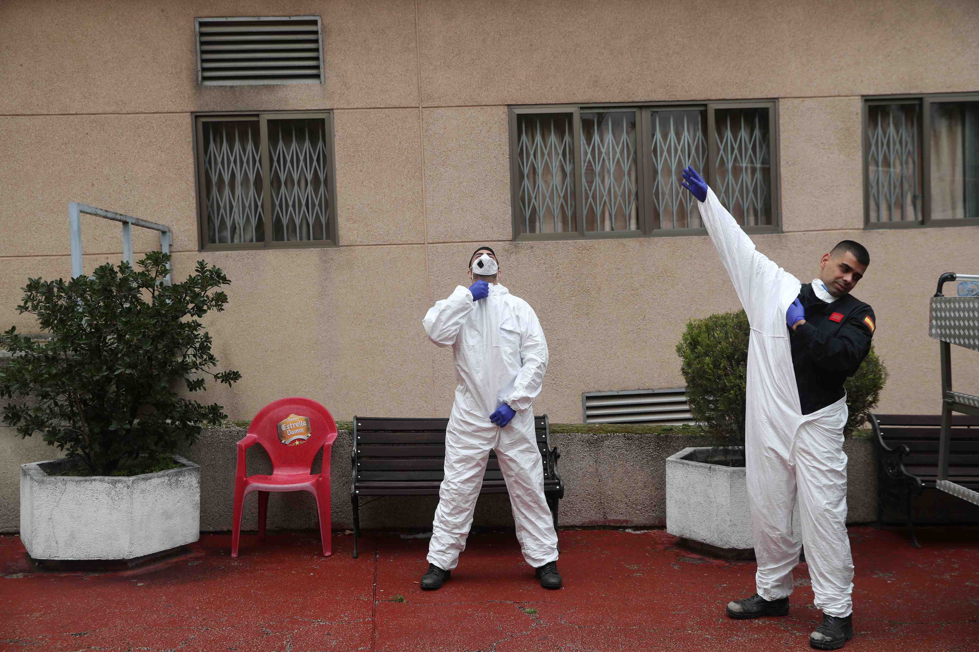 Coronavirus: le rythme des deces en espagne accelere a nouveau un peu