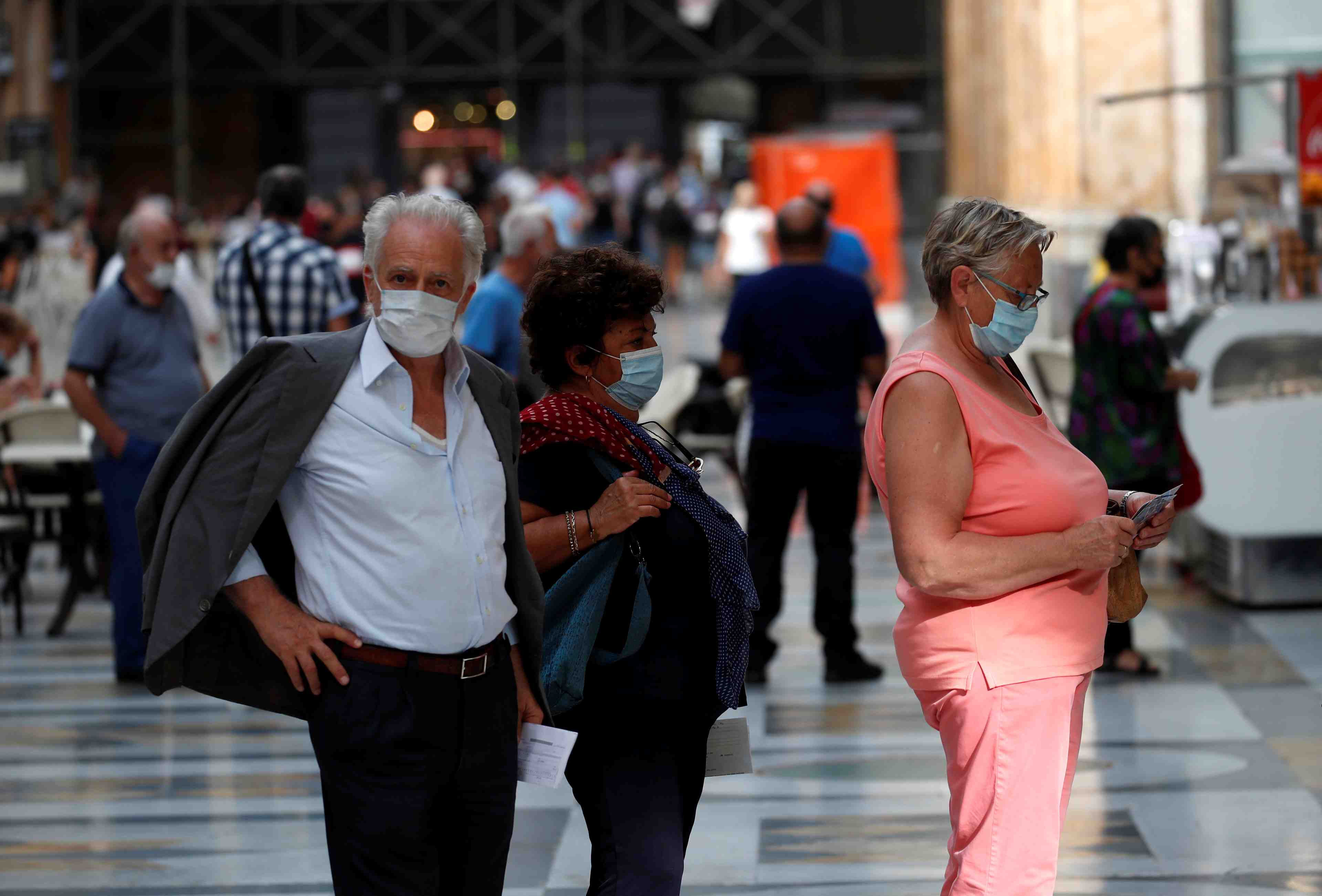 Coronavirus: en italie, 1.912 nouvelles contaminations et 20 deces supplementaires