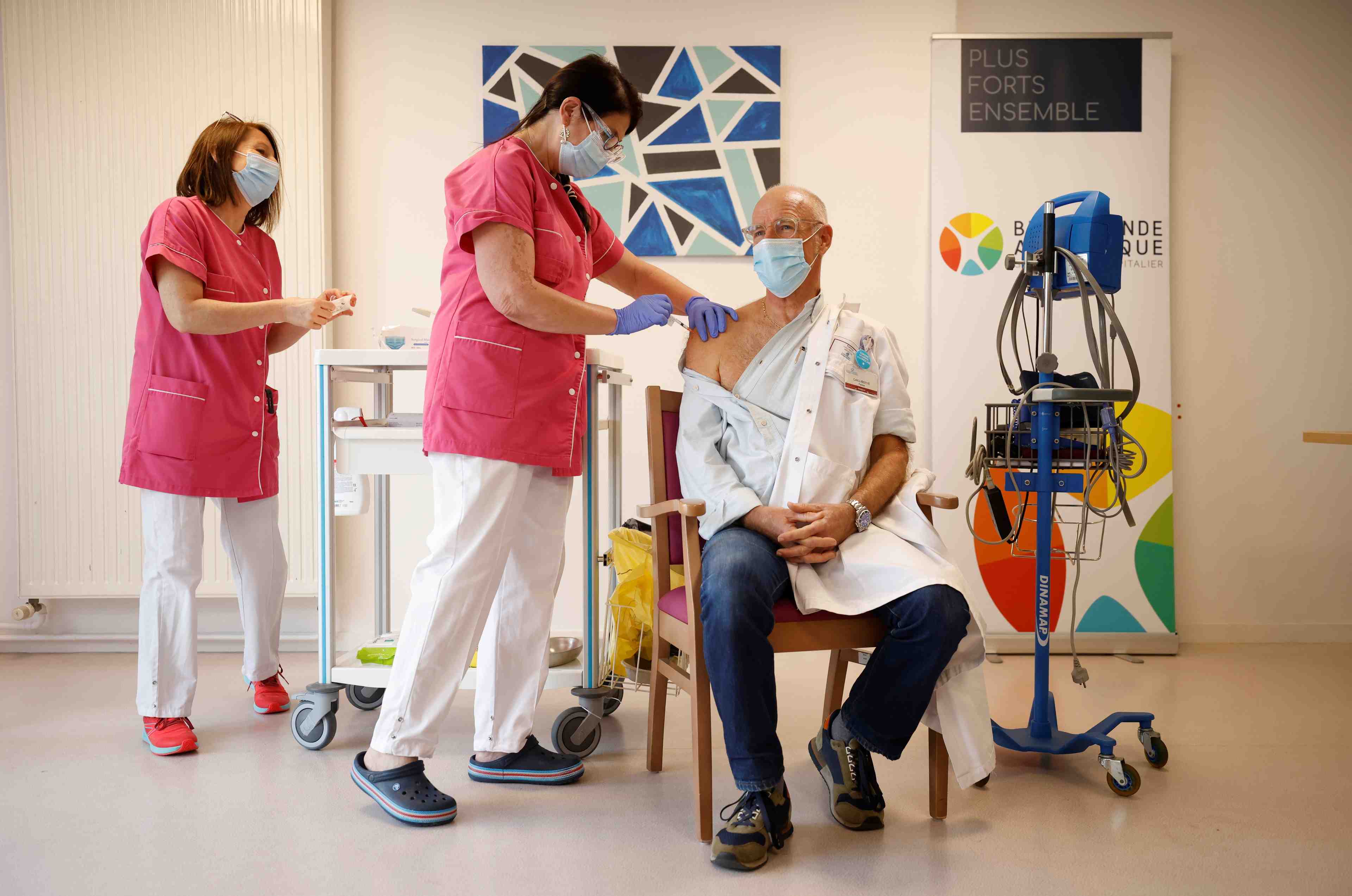 Coronavirus: plus de 2,1 millions de vaccinations realisees en france