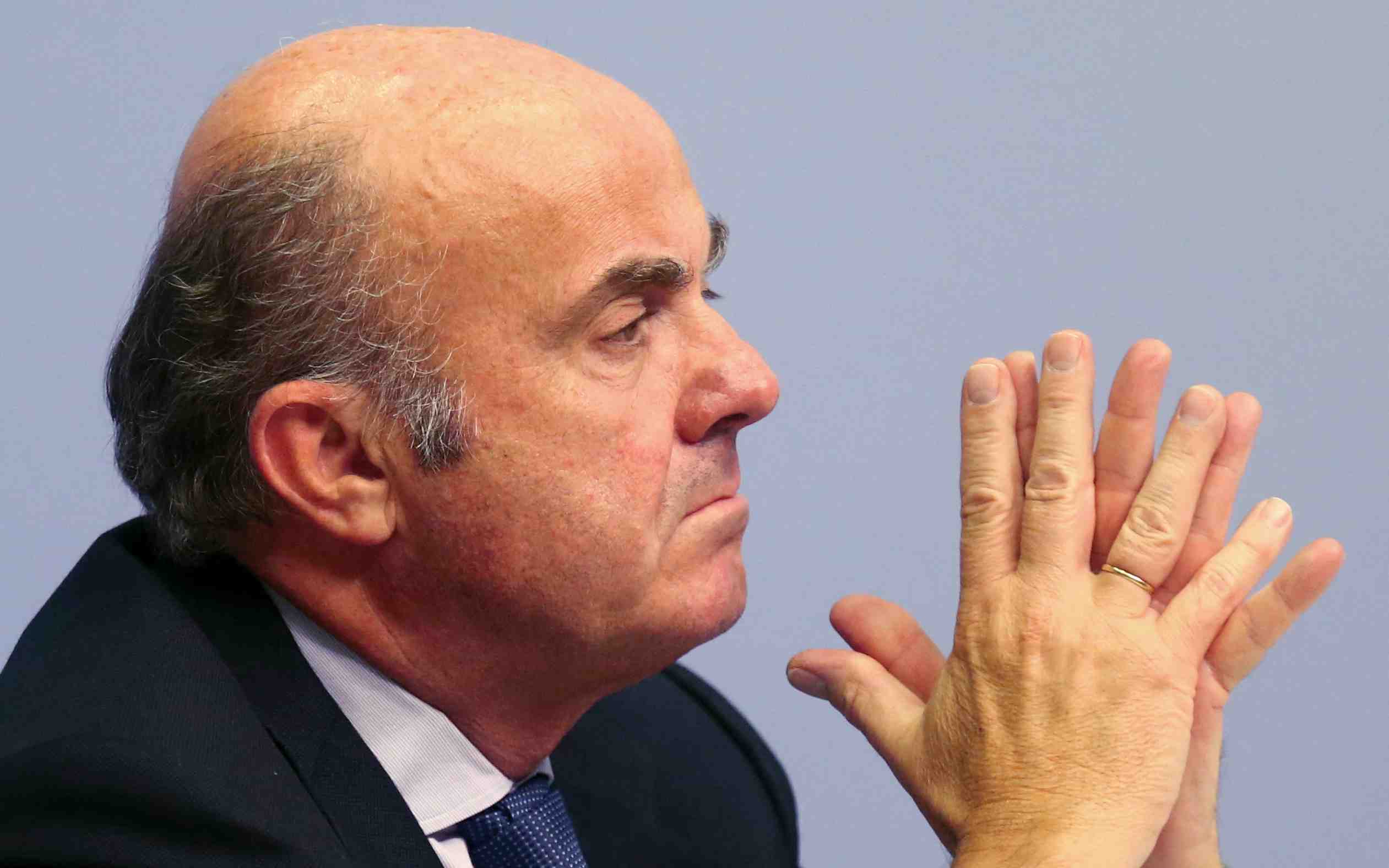 Zone euro: la hausse de l'inflation pas aussi temporaire qu'escomptee, dit de guindos