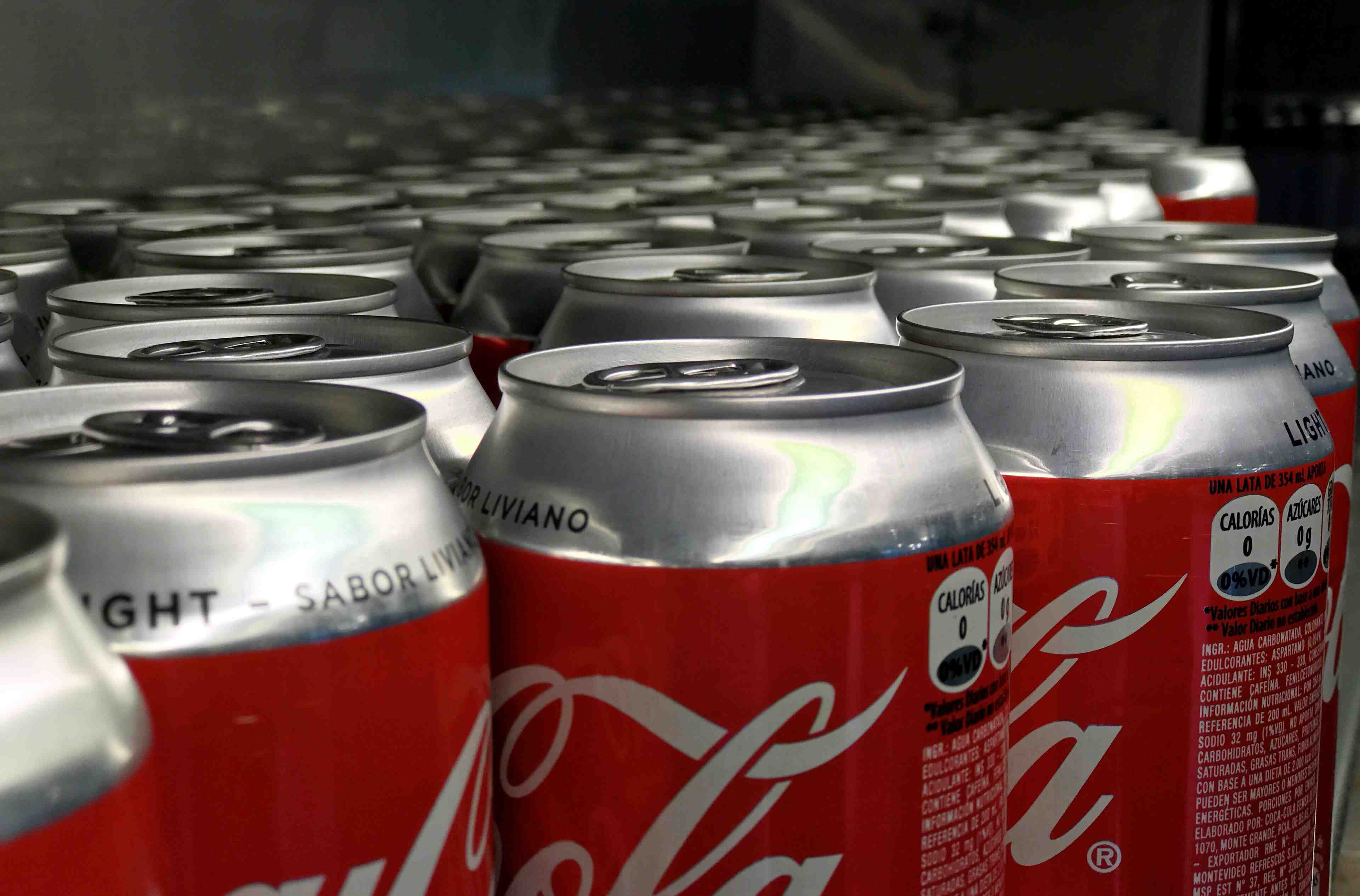 Coca-cola envisage des boissons contenant du cannabis, selon bloomberg
