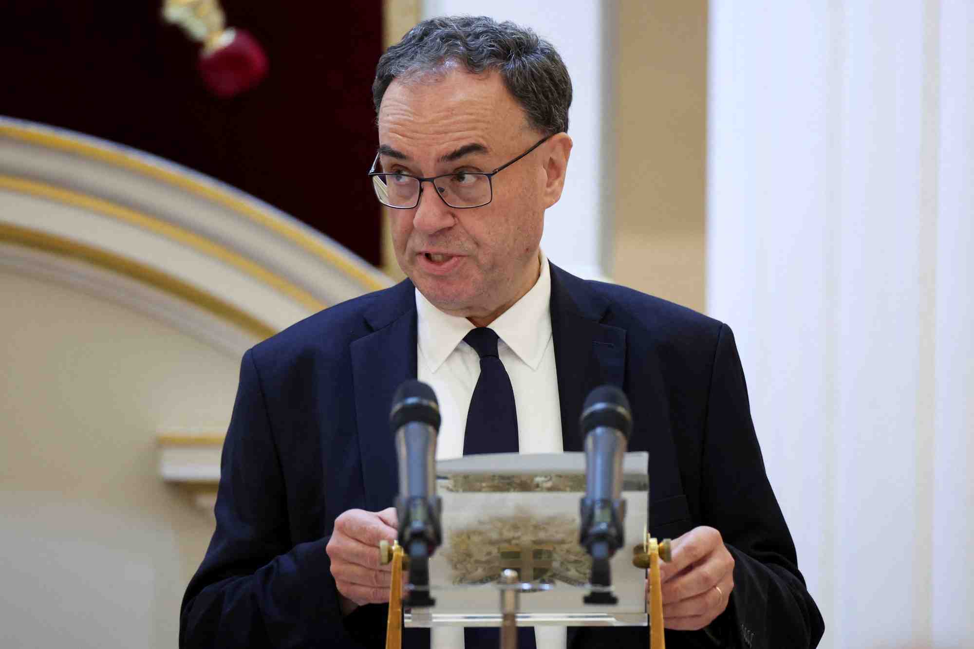 Andrew bailey prononce un discours lors du diner annuel de mansion house a londres