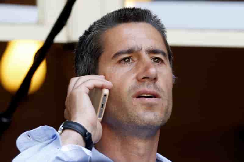 Le depute ruffin puni pour port de maillot de sport en seance