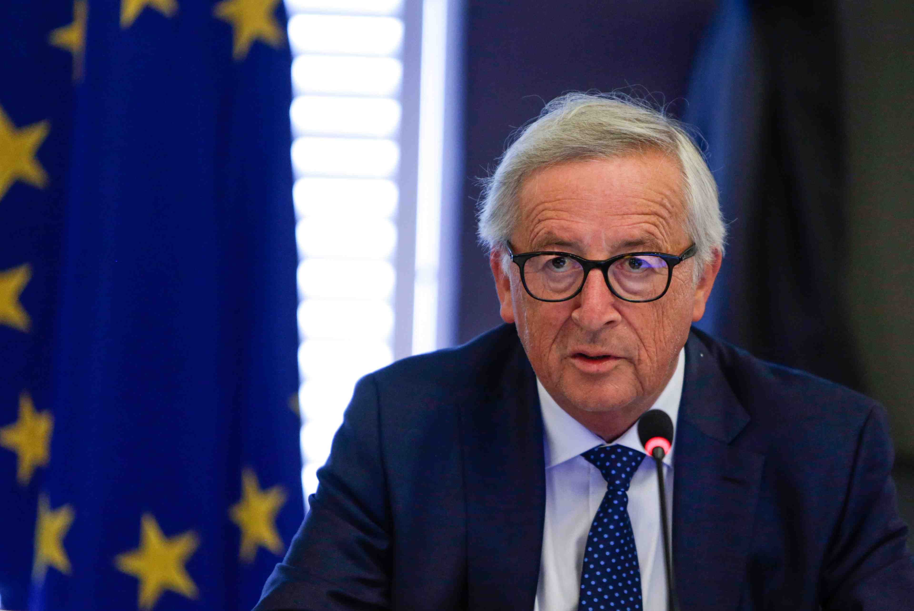 Autos: l'ue ripostera si les usa relevent leurs droits de douane
