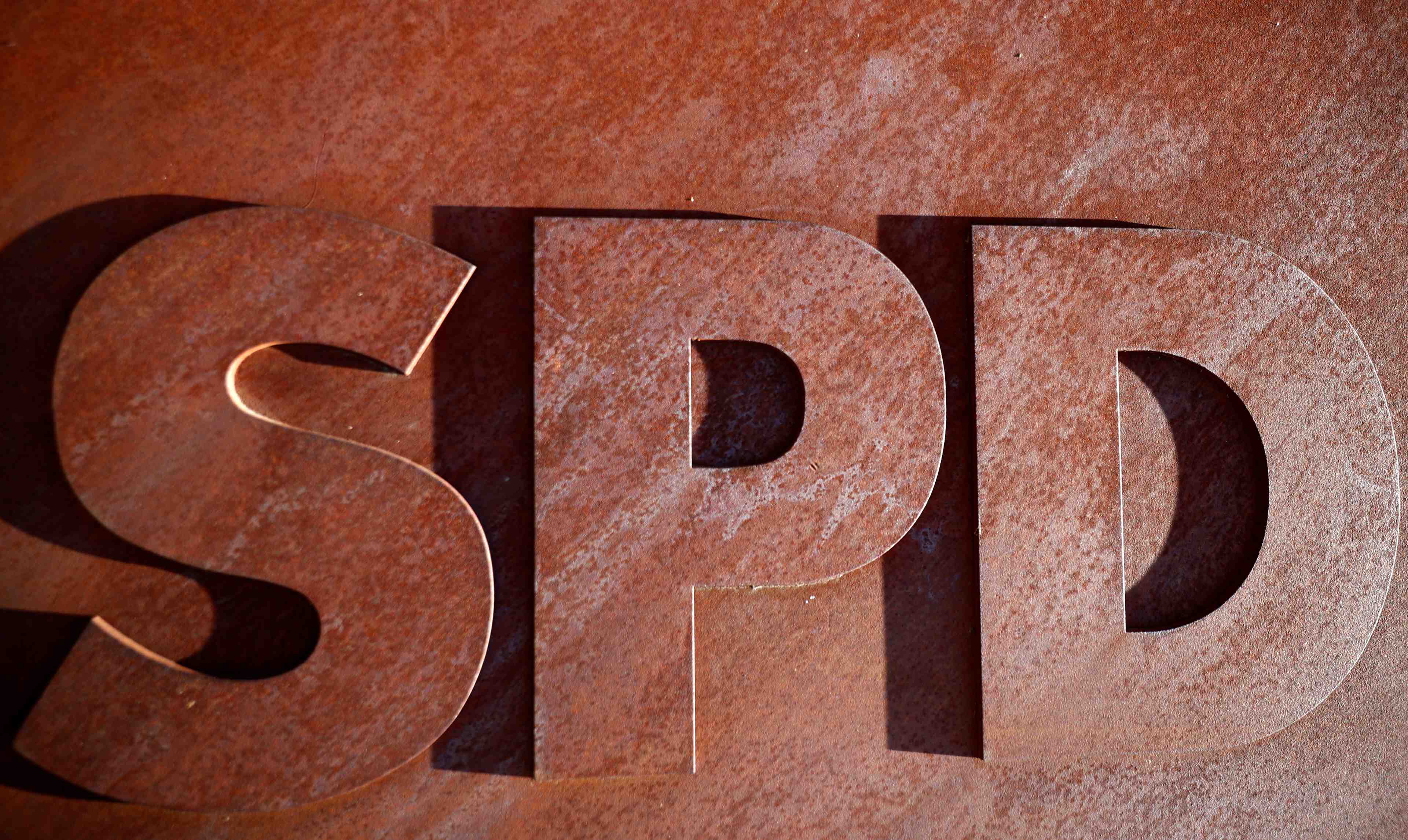 Un trio pour assurer l'interim a la tete du spd allemand