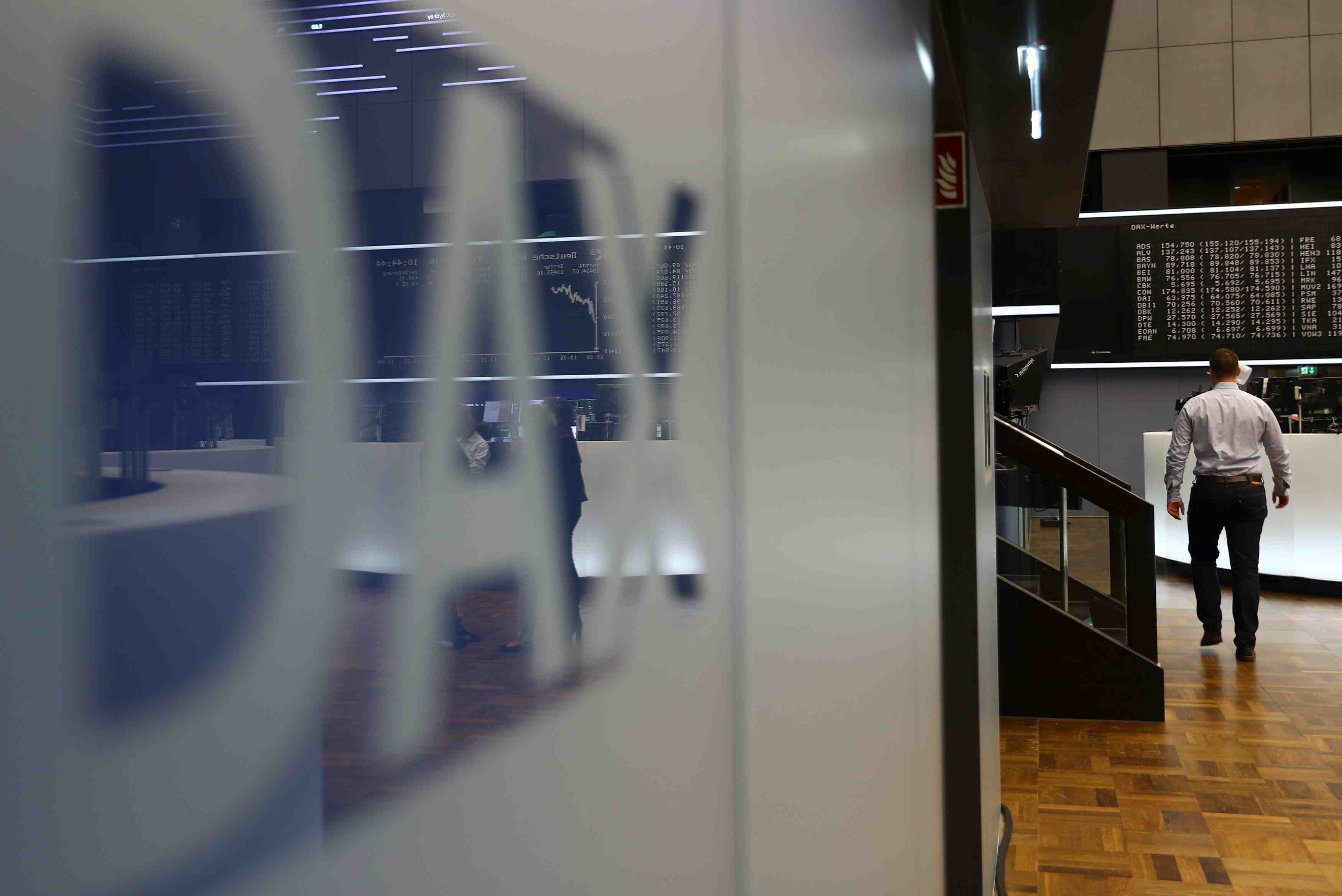 Le dax allemand va passer de 30 a 40 valeurs